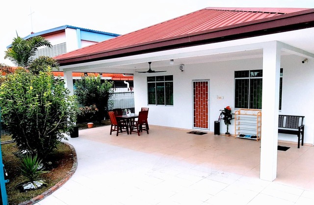 Eric's KK City Homestay