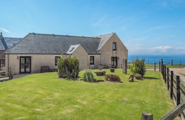 Eryb Cottage - UK46883