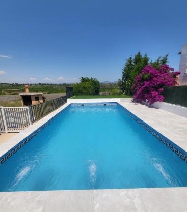 ESCAPADA -RELAJANTE 2hab -2bañ Piscina privada