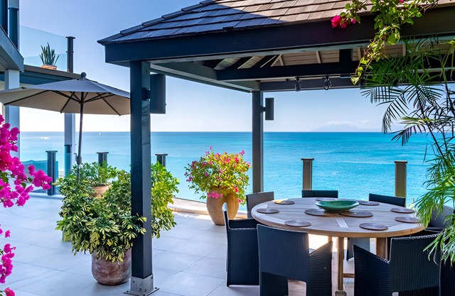 Escape to Serenity at This Fabulous 4 Bedroom Villa with Kitchen Near the Sea