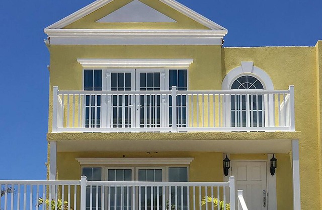 ESCAPE . to this tranquil getaway in the Little Bay Negril