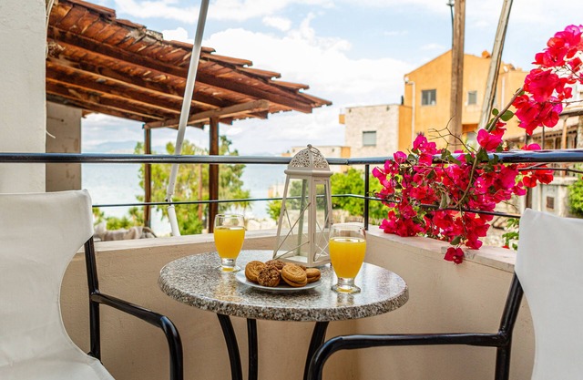 Escape to Your Private Oasis: Experience Living at Aroma#1 on Your Next Getaway!