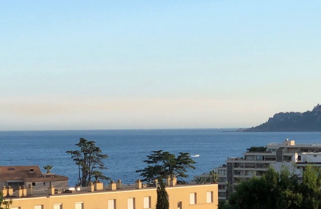 Eté indien à Cannes - Luxury sea view apartment with large terrace and swimming pool