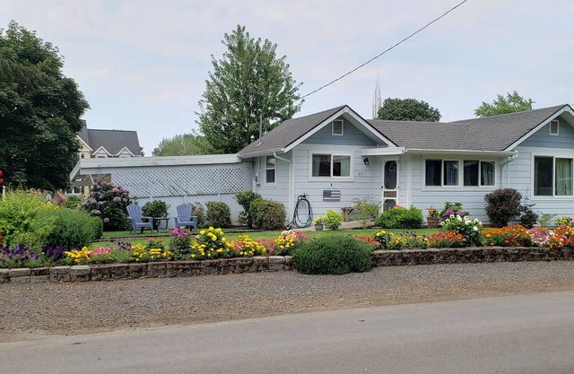 Eugene Cottage Guest House