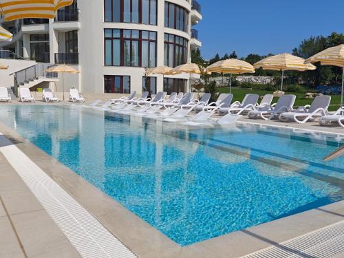 Europroperties SkyLine Apartments