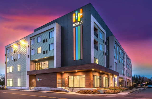 EVEN Hotel Eugene by IHG