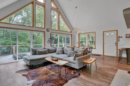 Evergreen Escape - Jim Thorpe Multi Ski Resort
