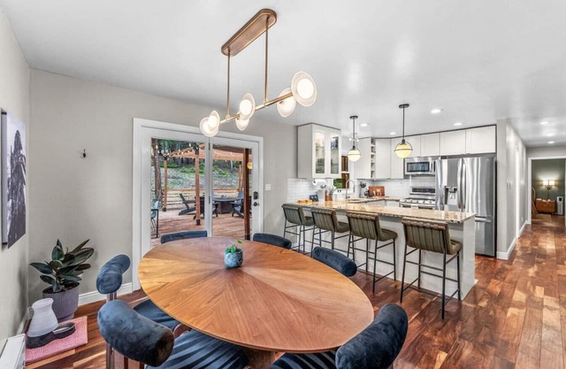 Evergreen Hideaway: Game Room, Sauna + Fire Pit
