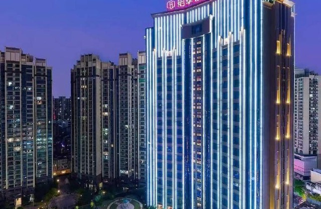 Evwa Platinum Hotel