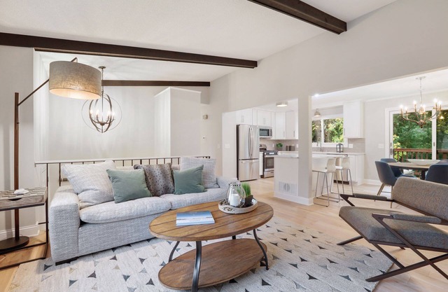 Excelsior Gem! Designer Completely Renovated!