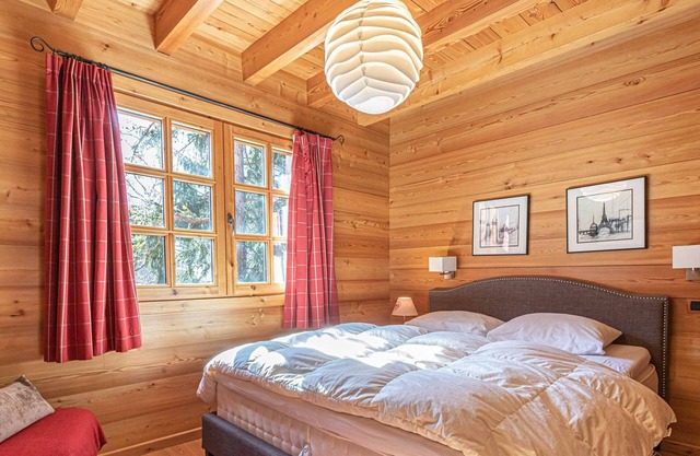 Exceptional chalet: 5 rooms, 14 pers, near slopes, WiFi, fireplace