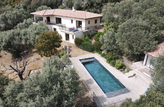 Exceptional house in quiet magnificent view