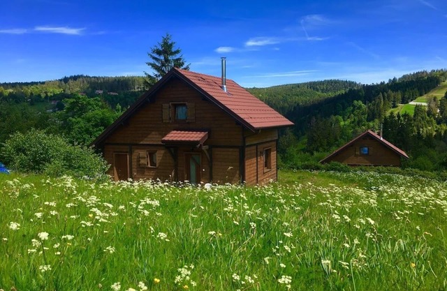 Exceptional, superb 4-person chalet on the La Mauselaine ski slopes in Gérardmer