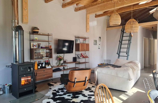 Exceptional vacation home with private sauna, pets welcome!