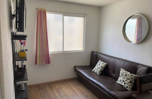 Exclusive family apartment with services