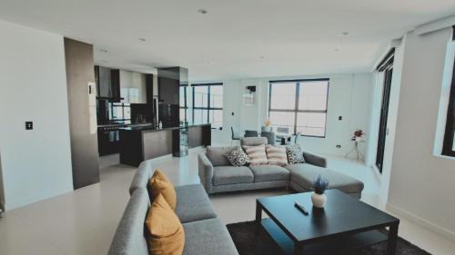 Exclusive Penthouse 3BR with Parking-Darling Harbour & ICC-10mins