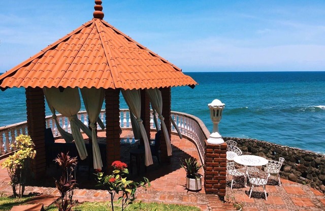 Exclusive Villa, Tropical Paradise, Amazing Location
