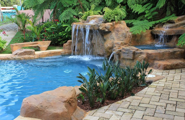 Exclusive Villas, Hidden Paradise Near Beaches, Rainforest & Neighboring Islands