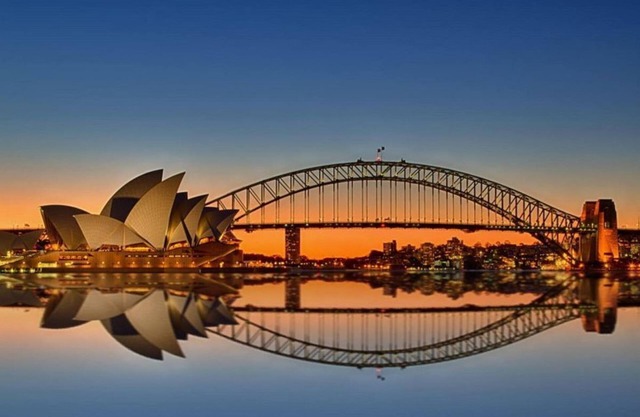 EXECUTIVE 1 Bedroom w private balcony at Cunningham Street, Sydney CBD