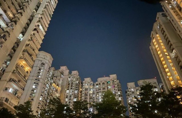 Executive Studio Apt in DLF Midtown West Delhin