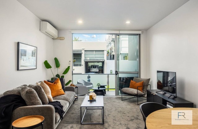 Executive Townhouse Auckland by Furnished Rentals