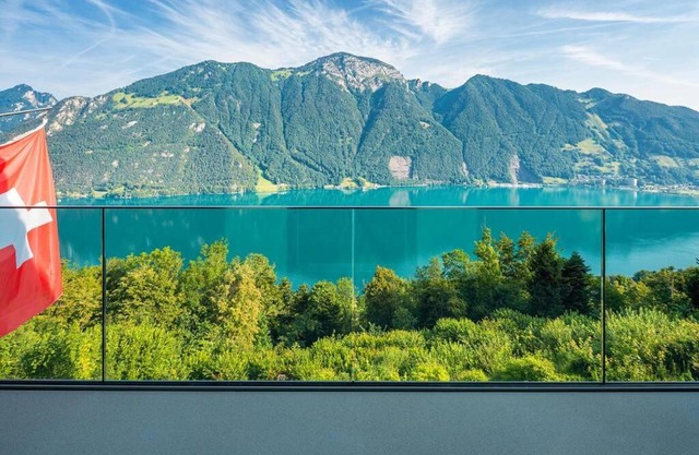Exklusives Chalet mit traumhafter See- und Bergsicht