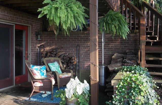 Experience horse park fun , the Bourbon Trail and a golf course out your door!