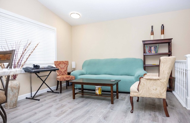 Experience Minnesota winter in a cozy house with radiant heat floor!