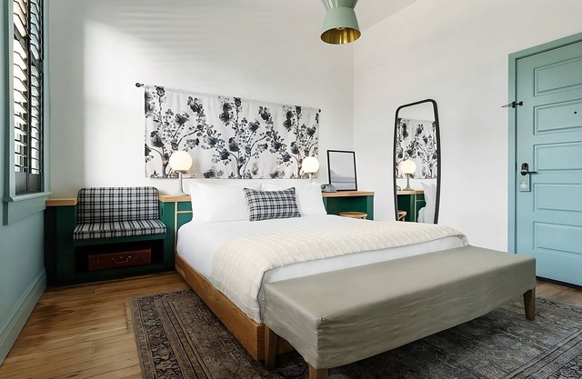 Experience Soothing Moments & Luxury! Pets Allowed, Near Pioneer Place