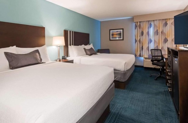 Explore Ohio Valley | Visit Wheeling Island Casino | Close to Shops