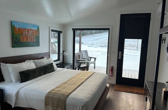Explore Scenic Overlooks from Charming Ski-in/Ski-out Cabin Near Attractions