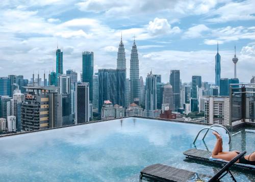 EXPRESSIONZ KLCC BY MANA-MANA