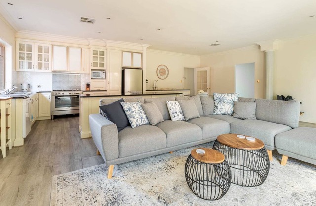 Exquisite, Charming 4BR Family Getaway