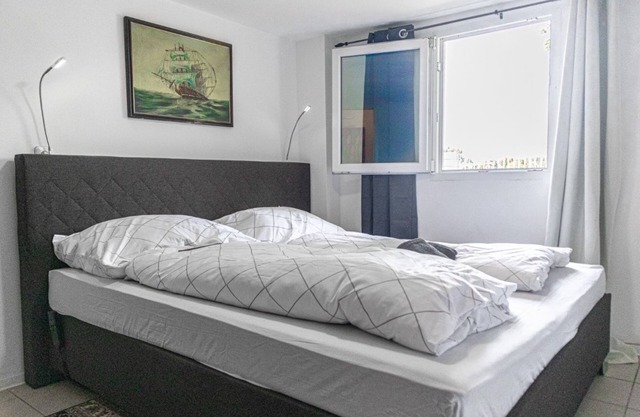 Exquisite Home w/Garden & Free Parking - for 20p