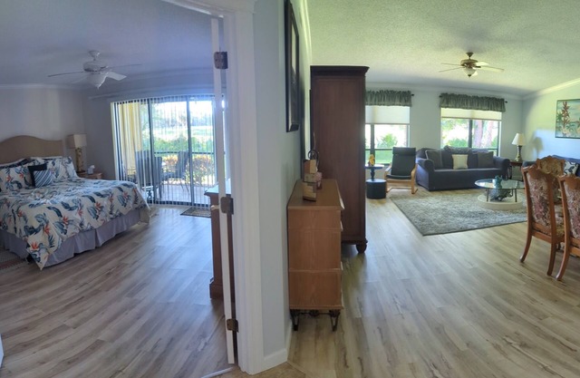 Extremely comfortable&clean VILLAS! Heated pool and Jacuzzi SUMMER SEASON SALE