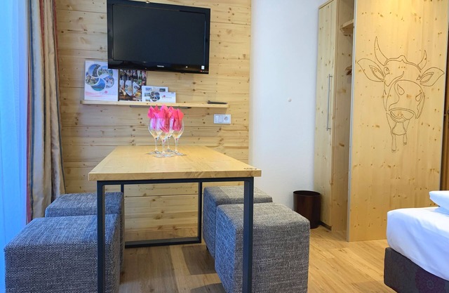 für 3 - 4 Personen Fewo - Hotel Alpenrose