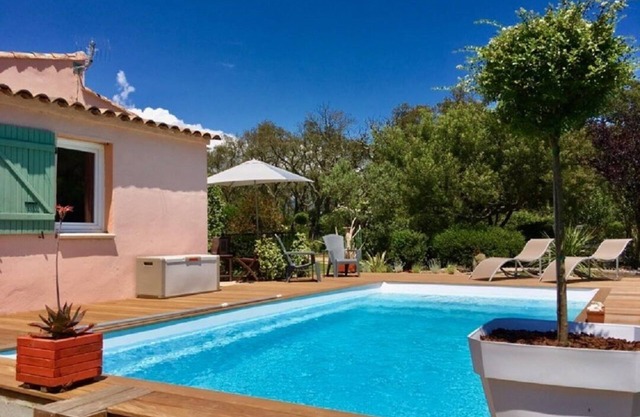 F3 air-conditioned villa with swimming pool