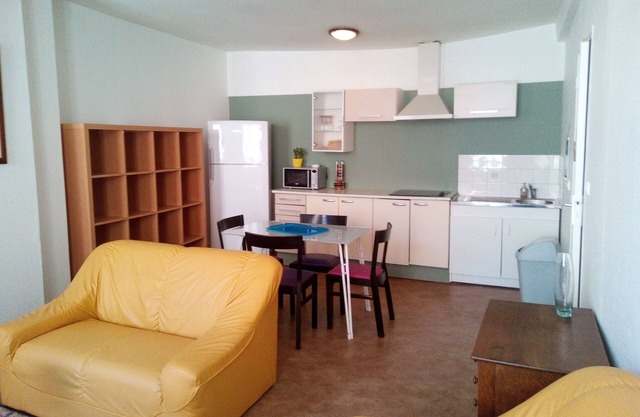f3 apartment in medieval village Ferriere in Gatinais