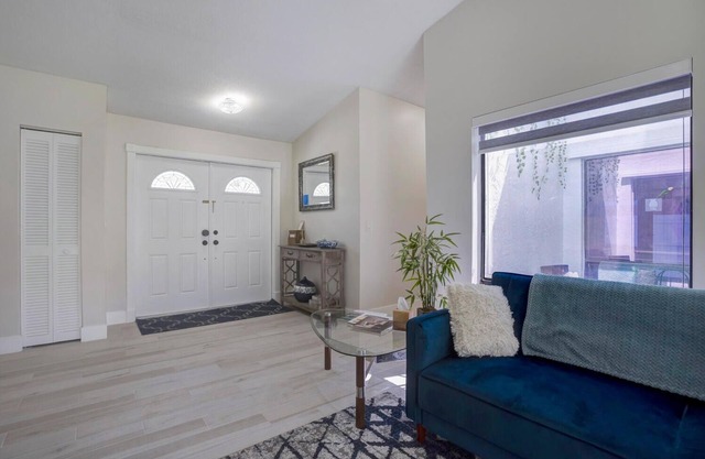 Fabulous 3/2 Home in Ft Lauderdale suburb.