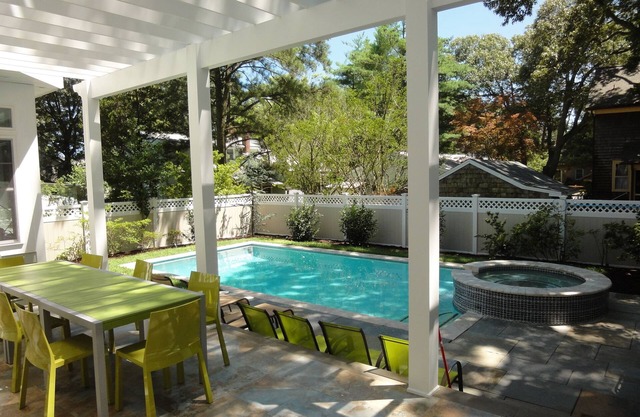 Fabulous 8 Bedroom, 8.5 BA House With Pool/Jacuzzi