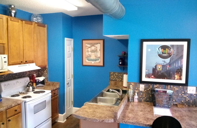 Fabulous downtown condo!