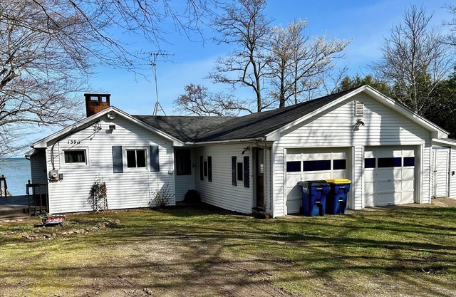 Fair Haven 3BR Bay Front Family Cottage