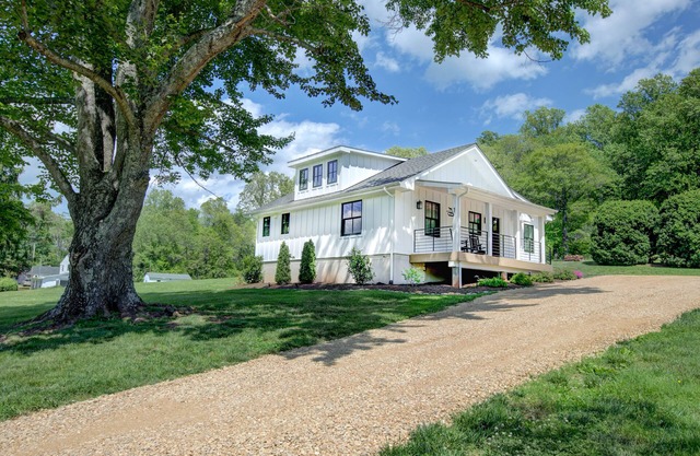 Fairwood Cottage-Exceptional 1BR Cottage Minutes From Charlottesville & Wineries