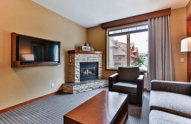 Falcon Crest Lodge 1BR 1Pullout Canmore