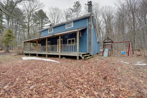 Fall Festival Retreat Cabin with Deck and Yard!