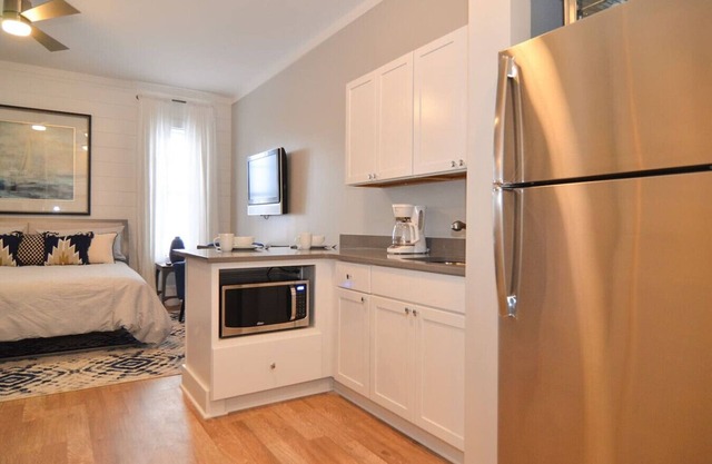 Fall Retreat | 30A Studio – Tram to Beach + Heated Pool