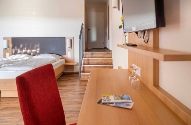 Familienzimmer Samtrot für 1-4 Personen - Ferienhof Laurentius