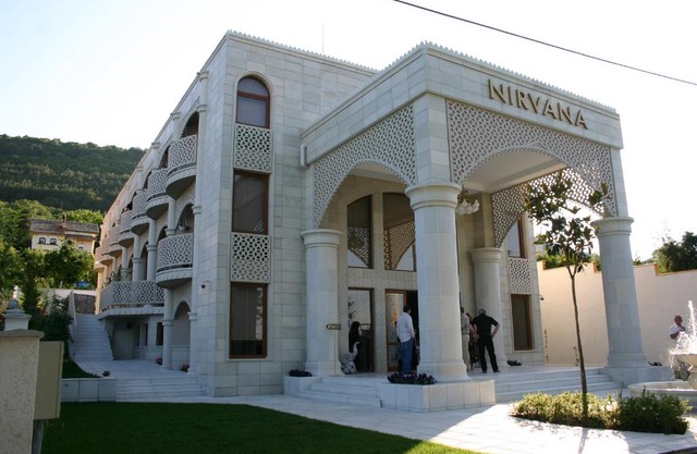 Familly Art Hotel Nirvana