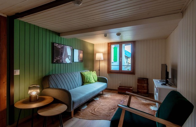 Family apartment in the village of Osco (TREMORGIO)