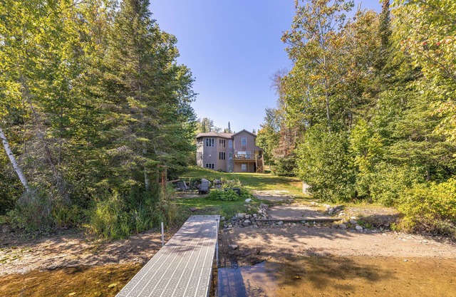 Family Cabin near Mt. Itasca & Trails: Kayaks & firewood Included